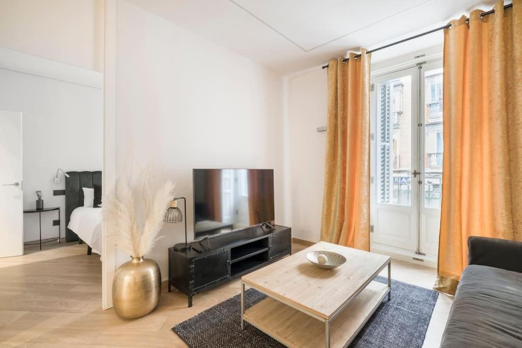 Lujoso Apartamento Cerca De Plaza Mayor 马德里 外观 照片